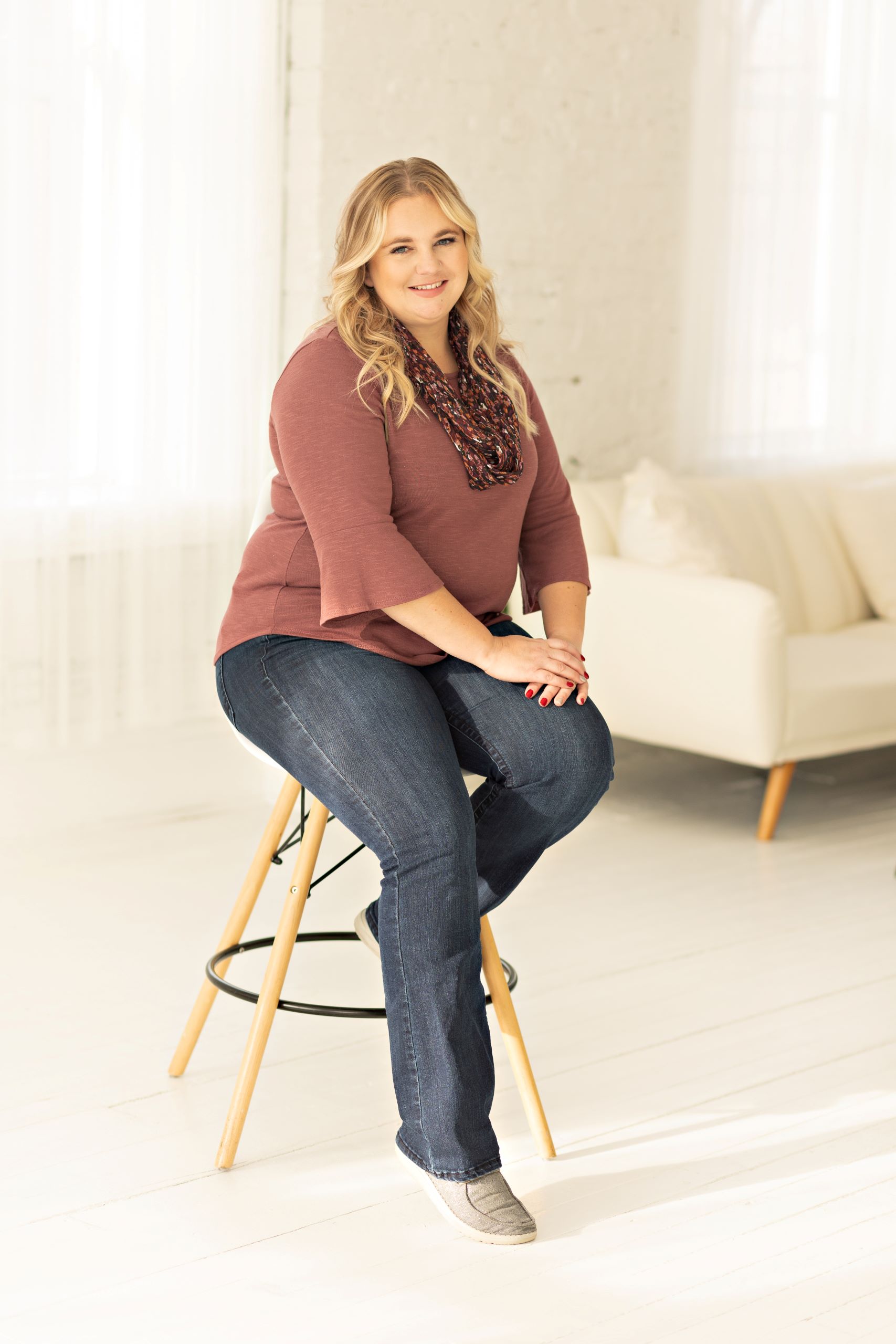 {Cincinnati-Center-for-DBT}_{December}_{Tasha-Pinelo-Photography}_0010 Nikki Heinze elizabeth heinze